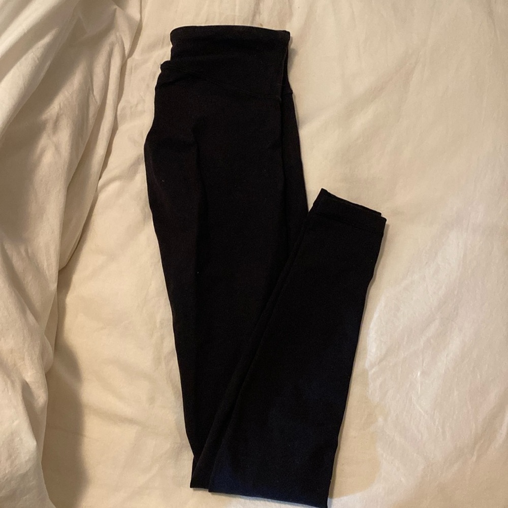 SZ 4 Lululemon leggings- black